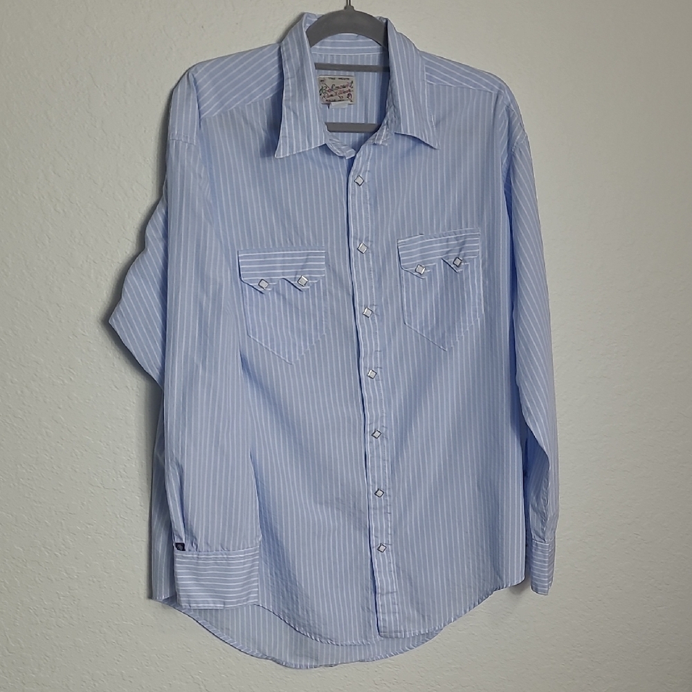 Men's Light Blue Pinstripe Casual Button-Down Shirt